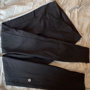 Size 2 LULULEMON leggings with pockets // like new